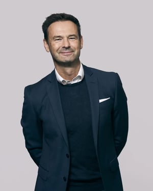 team-portrait-alexander-peitersen-4x5-1200x1500